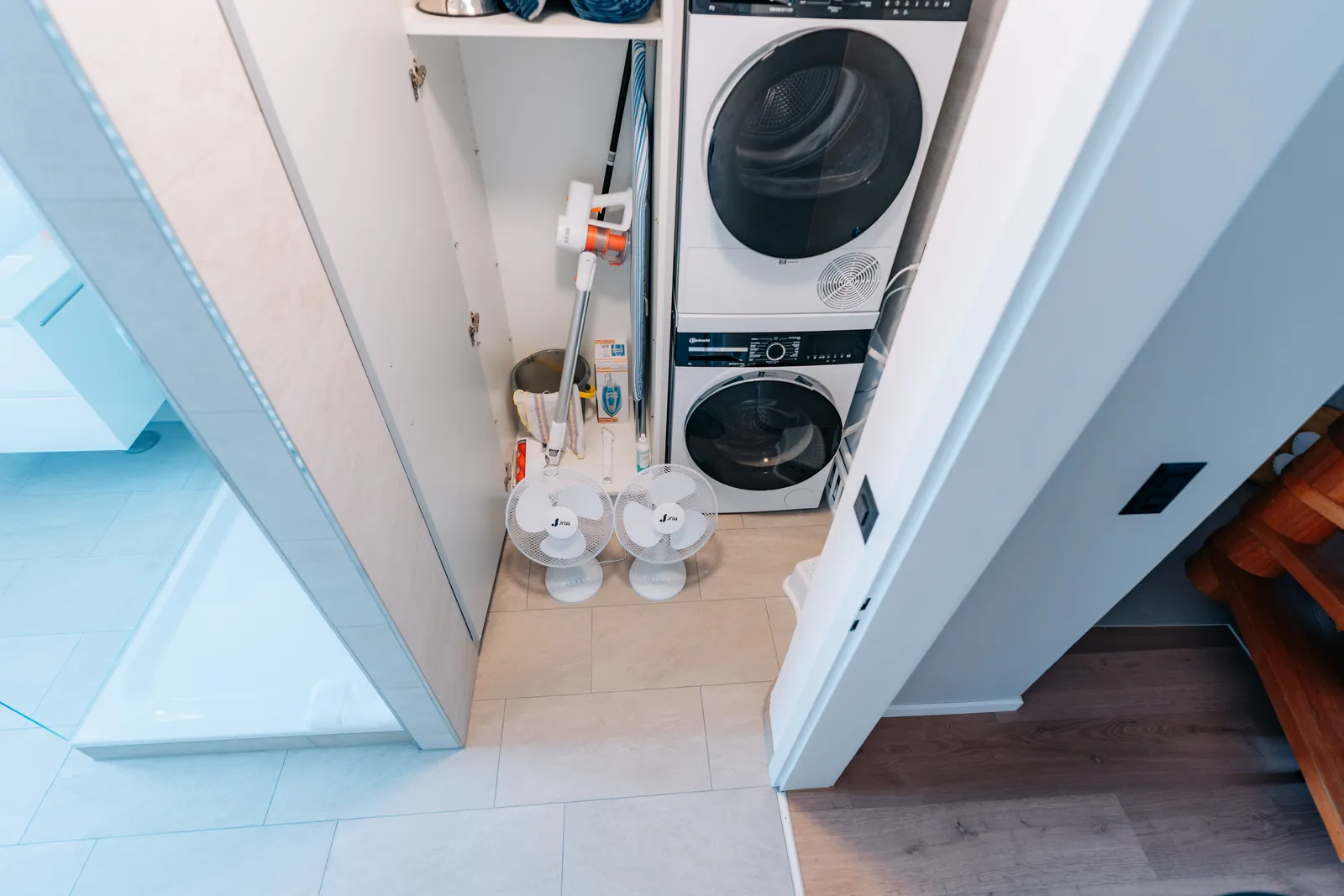 Eigener Waschturm in der Wohnung Central Suite One